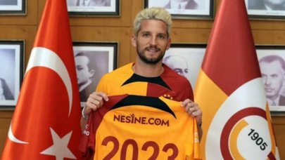 Galatasaray, Mertens ile 1+1 yıllık sözleşme imzaladı