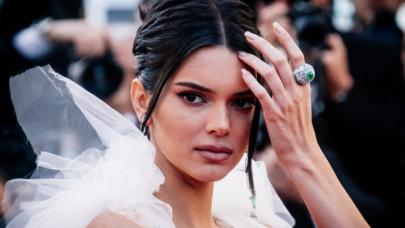 Kendall Jenner çıplak fotoğraflarını kendisi mi sızdırdı?