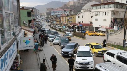 Türkiye'de ilk iftar Şemdinli'de yapıldı