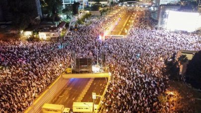 İsrail'deki tartışmalı yargı reformu koalisyonda çatlağa neden oldu