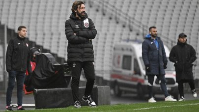 Andrea Pirlo, sözleşme yenileme teklifi aldığını açıkladı