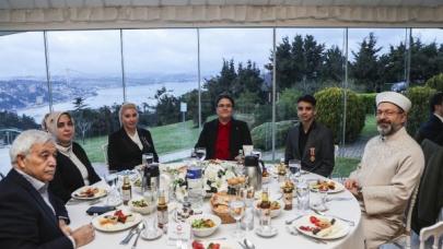 Ali Erbaş, İstanbul'da şehit yakınları ve gazilerle iftarda buluştu