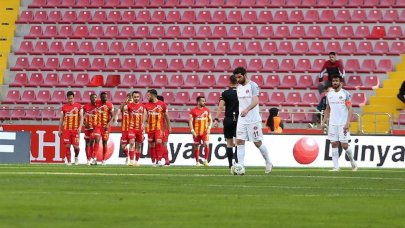 Kayserispor 3 puanı 3 golle aldı