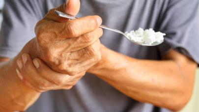 "Kabızlık ve tansiyon, parkinson belirtisi olabilir"