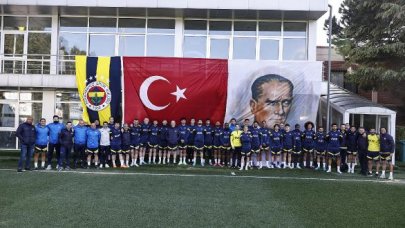 Fenerbahçe, İstanbulspor maçı için kampa girdi