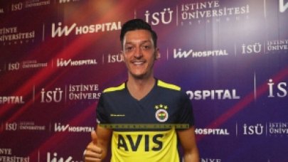 Gelsenkirchen'de Mesut Özil sevinci