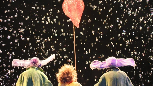 Slava’s Snowshow yeniden Türkiye’ye geliyor! İstanbul büyüleyici gösteriye ev sahipliği yapacak!