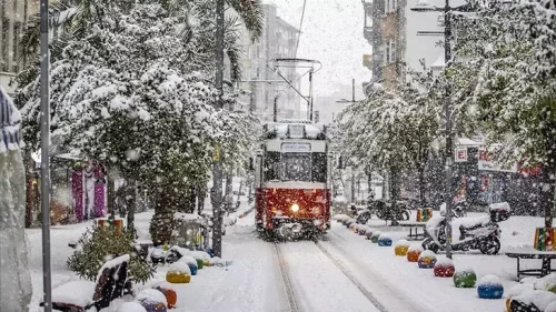 İstanbul'da yarın okullar tatil mi?