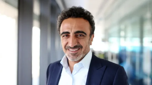 Hamdi Ulukaya Kimdir? Serveti, Kökeni ve Başarı Hikâyesi