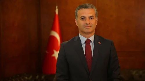 İYİ Parti’den CHP’ye geçti! Trabzon Yomra Belediye Başkanı Mustafa Bıyık Kimdir, Hangi Parti, Eşi Kim, Kaç Yaşında?