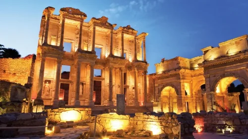 Efes Antik Kenti Nerede? İzmir’in Tarihi Zenginliği Hakkında Bilinmesi Gerekenler