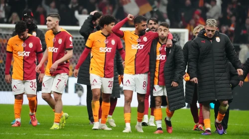 Galatasaray’dan Tarihi Başarı! 1 Milyar TL Sponsorluk Geliri Elde Edildi!