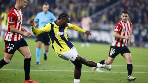 Bright Osayi-Samuel, Fenerbahçe’de Kalacak mı? 3 Yıllık Yeni Kontrat Yolda!