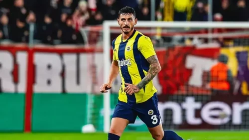 Samet Akaydin, Fenerbahçe’den Ayrılma Kararını Verdi! Başakşehir Maçı Kadrosunda Yer Almayabilir