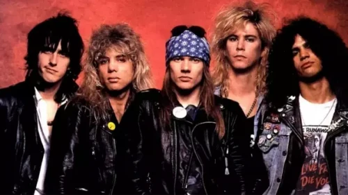 Guns N’ Roses Grubunun Solisti Kim? Hangi Tarz? İsmi Nereden Gelir? Kaç Kişi?