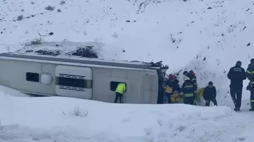 Erzincan’da Yolcu Otobüsü Kazası! 31 Yaralı, Ölen Var mı? Kimlikler Açıklandı mı?