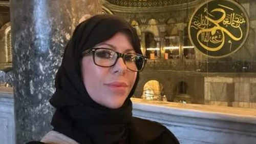 Yetişkin Film Yıldızı Alexis Fawx Ayasofya Camii’nde! Türkiye’nin Her Köşesine Hayran Kaldı!