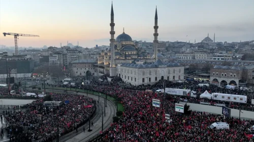 İstanbul'da Filistin'e destek yürüyüşü nedeniyle bazı yollar trafiğe kapatıldı! İşte kapalı yollar