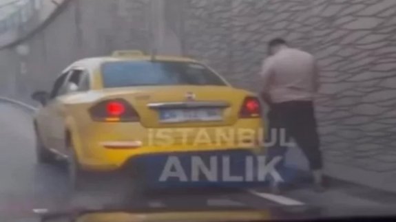 Yol ortasında tuvaletini yaptı