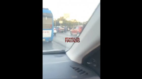 Pendik'teki düğün konvoyunda kavga çıktı!