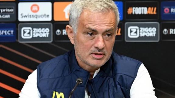 Fenerbahçe'den Galatasaray'a transferde tarihi çalım! Jose Mourinho yıldız futbolcu için devreye girdi