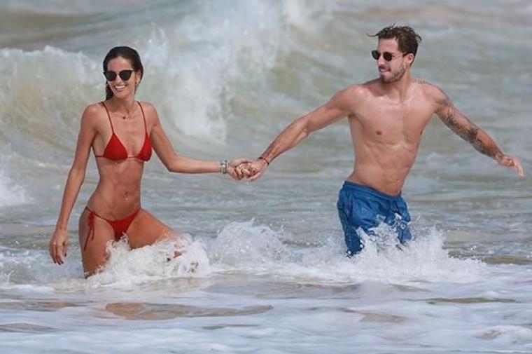 Trapp'ın sevgilisi Izabel Goulart sosyal medyayı sallıyor 27