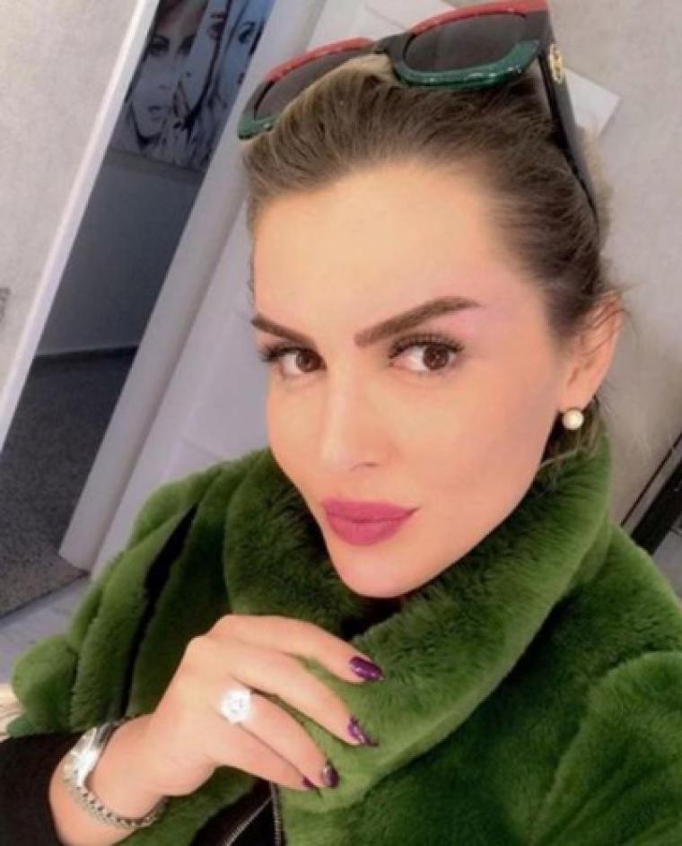 Selin Ciğerci sevgilisi Gökhan Çıra ile el ele 4