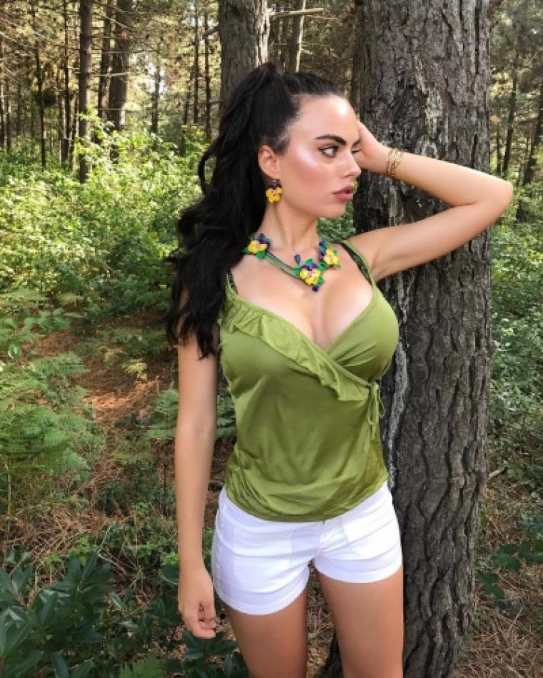 Berika Demir Instagram fotoğrafları 118