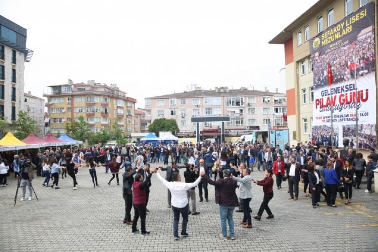 Sefaköy Lisesi Pilav Günü'nde buluştu 2