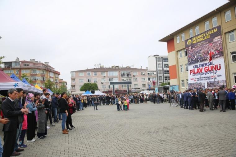 Sefaköy Lisesi Pilav Günü'nde buluştu 13