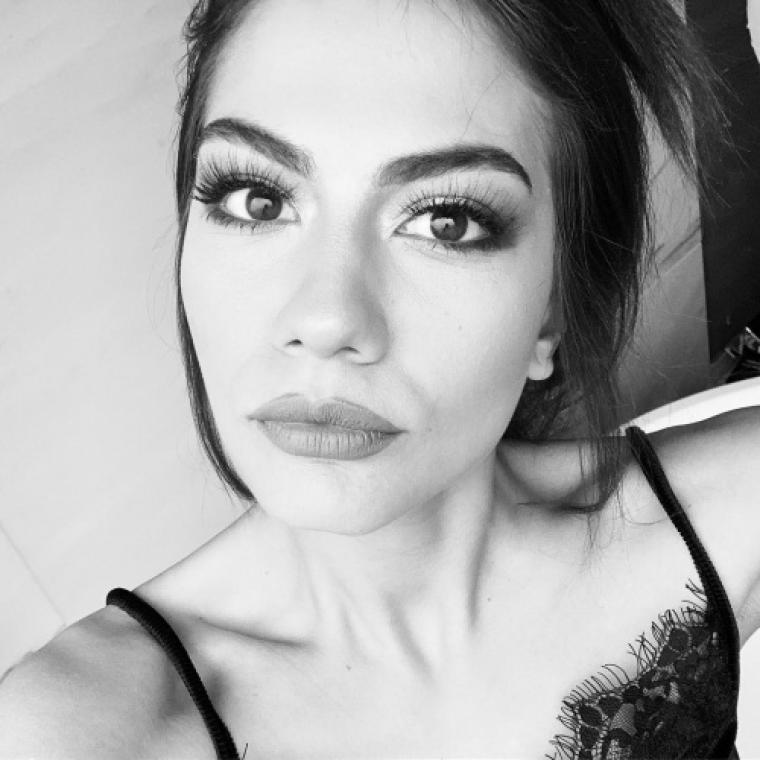 Demet Özdemir fotoğrafları 47