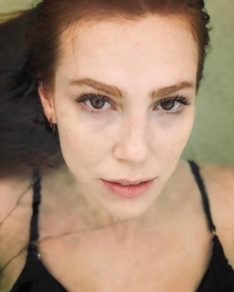 Elçin Sangu fotoğrafları 12