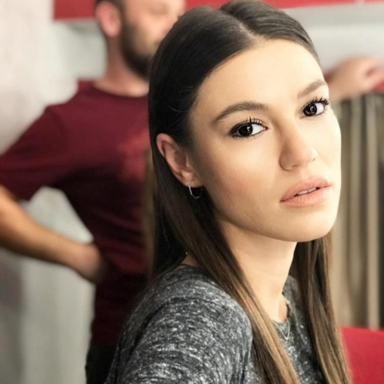 Yüsra Geyik Instagram fotoğrafları 5