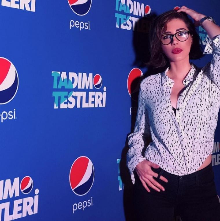 Ela Rümeysa Cebeci fotoğrafları 235