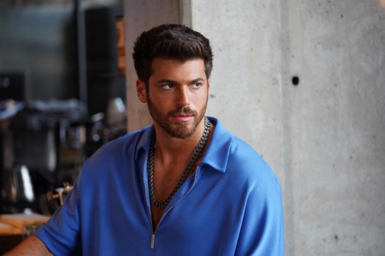 Can Yaman Fotoğrafları 10