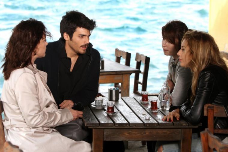 Can Yaman Fotoğrafları 22