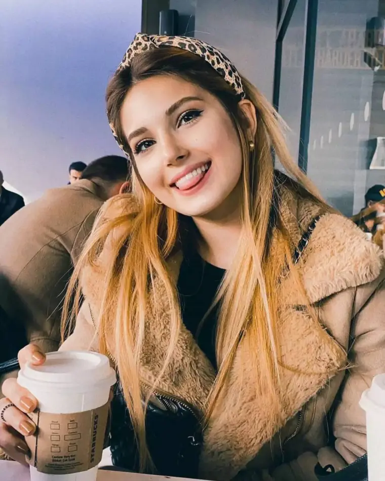 Gelin Evi Cansu Kömleksiz Kara kimdir? Instagram hesabı 9