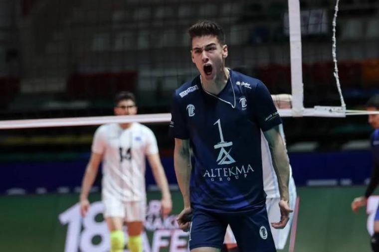 Milli voleybolcu Kaan Gürbüz kimdir, boyu kaç, kaç yaşında, sevgilisi var mı? 6