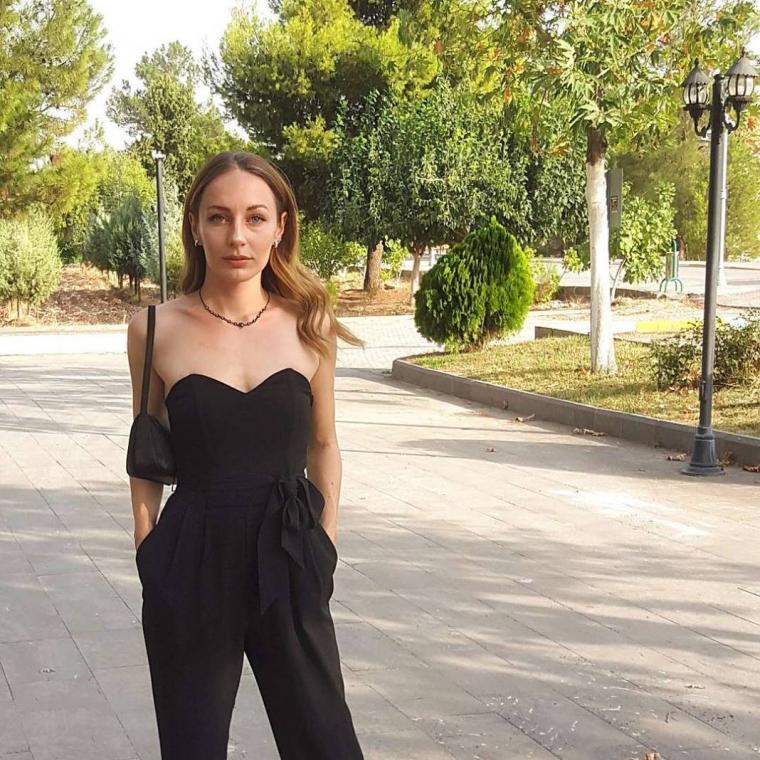 Kardeşlerim dizisi Elçin kimdir? Sinem Kotil kim, kaç yaşında, nereli, evli mi? 4