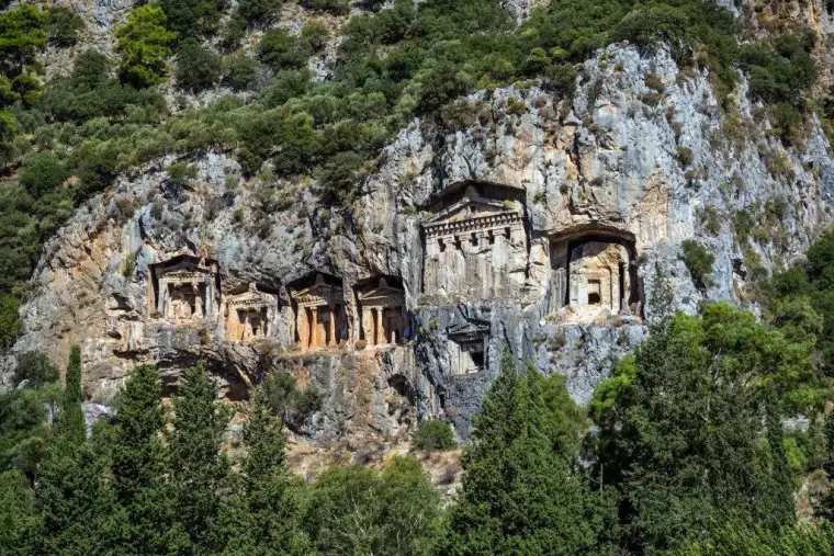 Tatile Gidenler Dikkat! Bu Tabelayı Gördüğünüzde Rotanızı Değiştireceksiniz.. 6