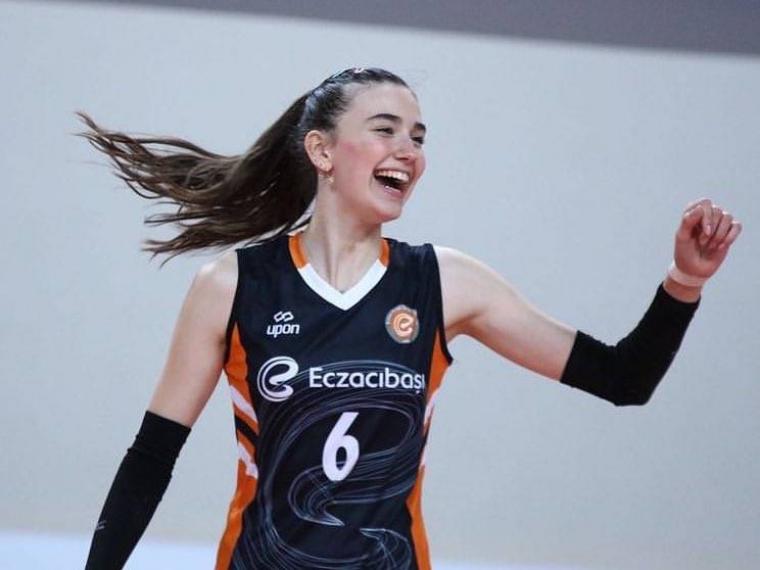 Genç voleybolcu Dilay Özdemir kimdir, kaç yaşında, nereli, boyu kaç, sevgilisi var mı, babası kim, takımı, Instagram hesabı 6