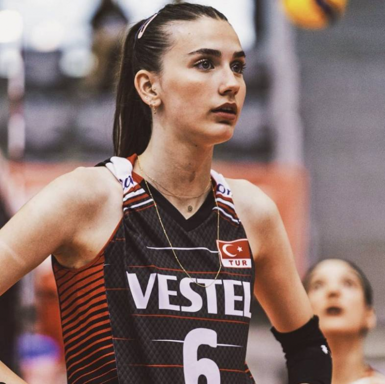 Genç voleybolcu Dilay Özdemir kimdir, kaç yaşında, nereli, boyu kaç, sevgilisi var mı, babası kim, takımı, Instagram hesabı 1