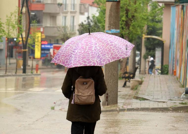 Meteorolojiden üç il için 'kuvvetli yağış' uyarısı 4