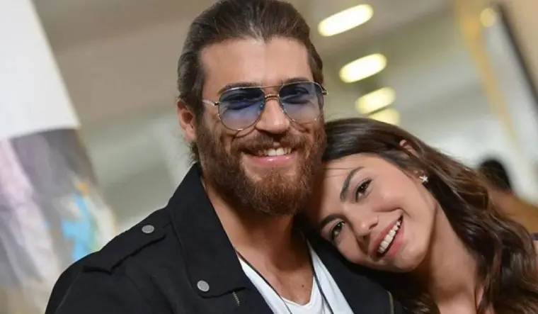 Can Yaman, Demet Özdemir yüzünden mi Venedik’e gitmedi? “Şovu çalmadan başkalarına yer açmak için…” 3