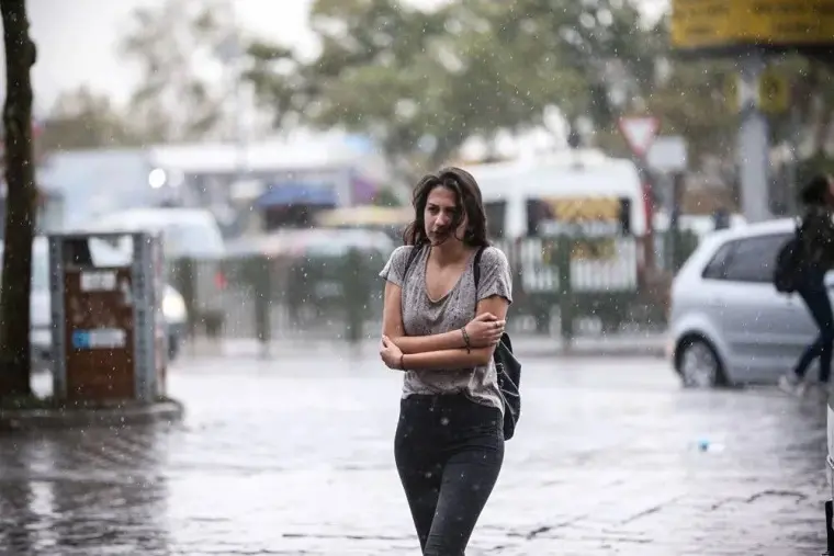 İstanbul’da hafta sonu hava nasıl olacak, yağmur var mı? AKOM açıkladı 3