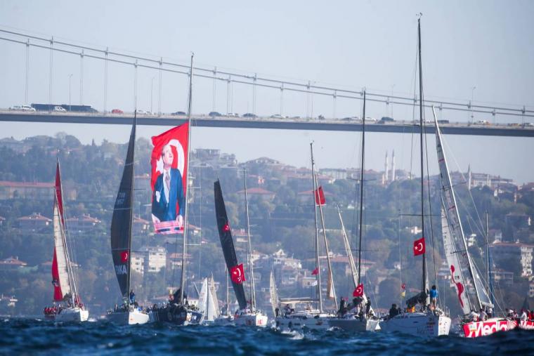 Cumhuriyet'in 100'üncü yılında görkemli şölen: 100 yelkenli İstanbul Boğazı'nda 9