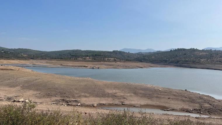 Tatil beldesinde su alarmı: Bizi zor günler bekliyor 11