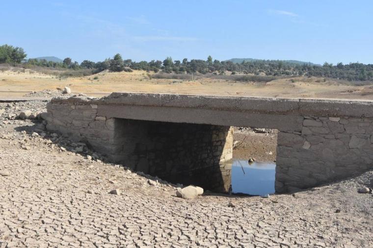 Tatil beldesinde su alarmı: Bizi zor günler bekliyor 6