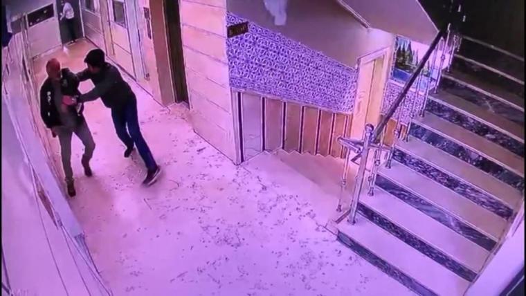 İstanbul'da polis yeleğiyle milyonluk gasp 1