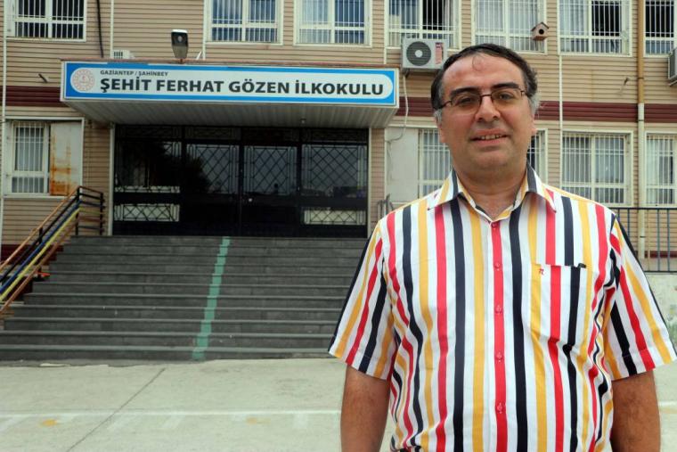 Çocukken okuduğu masal kitabından etkilenip, 44 dil öğrendi: 'Bana inanmayanlar test edebilir' 4